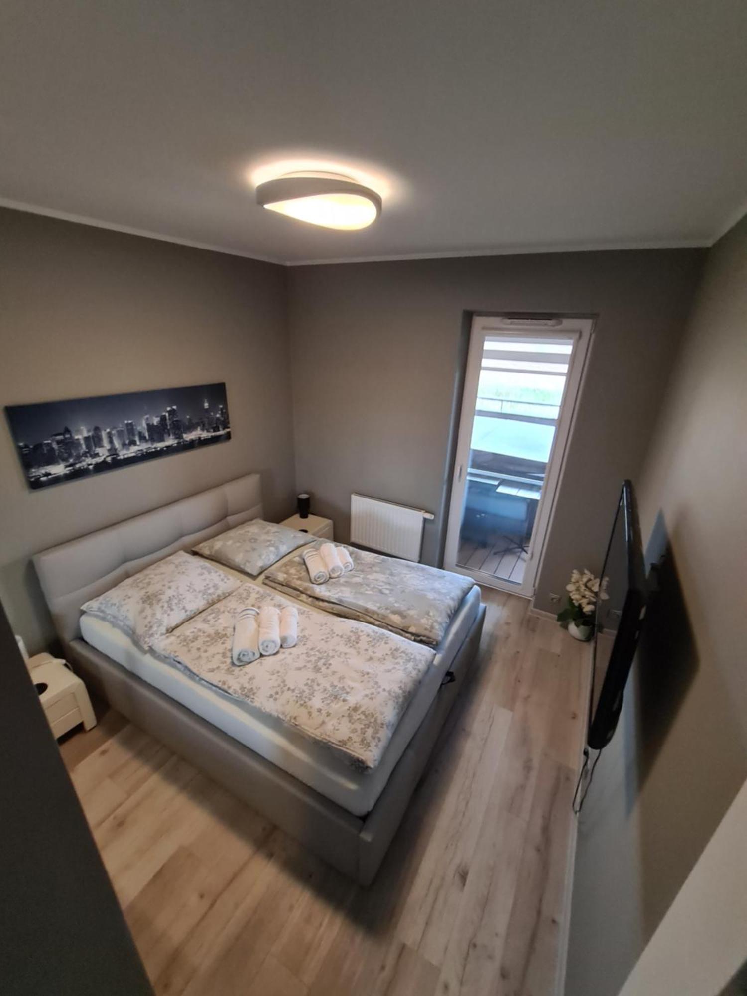Apartament - Jacuzzi Rzeszow Ngoại thất bức ảnh
