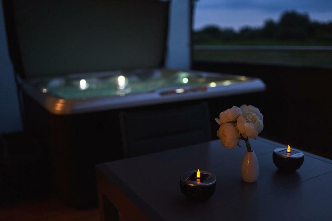 Apartament - Jacuzzi Rzeszow Ngoại thất bức ảnh