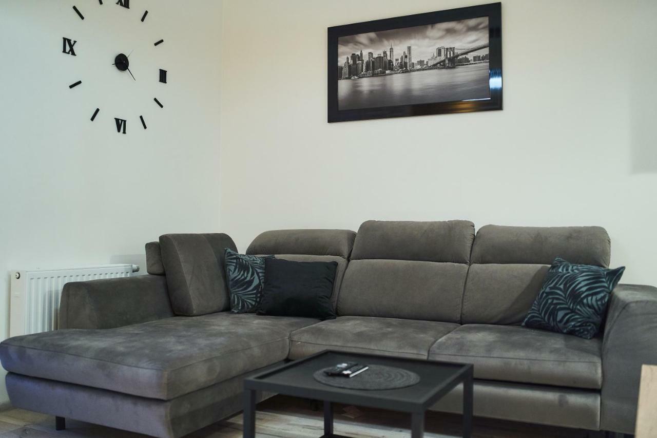 Apartament - Jacuzzi Rzeszow Ngoại thất bức ảnh