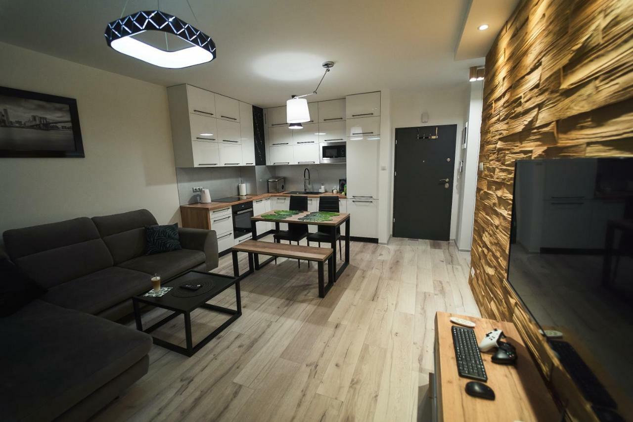 Apartament - Jacuzzi Rzeszow Ngoại thất bức ảnh